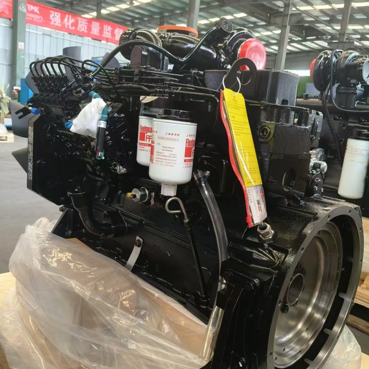 神钢250挖掘机配件 康明斯6btaa5.9-c柴油发动机全新柴油机