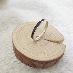 黑色戒指女小眾設計開口食指戒2023年新款潮素圈指環時尚個性尾戒