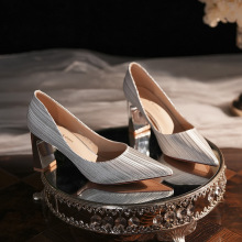 7777H宴会伴娘鞋婚鞋粗跟尖头高跟鞋法式气质高级欧美少女韩版