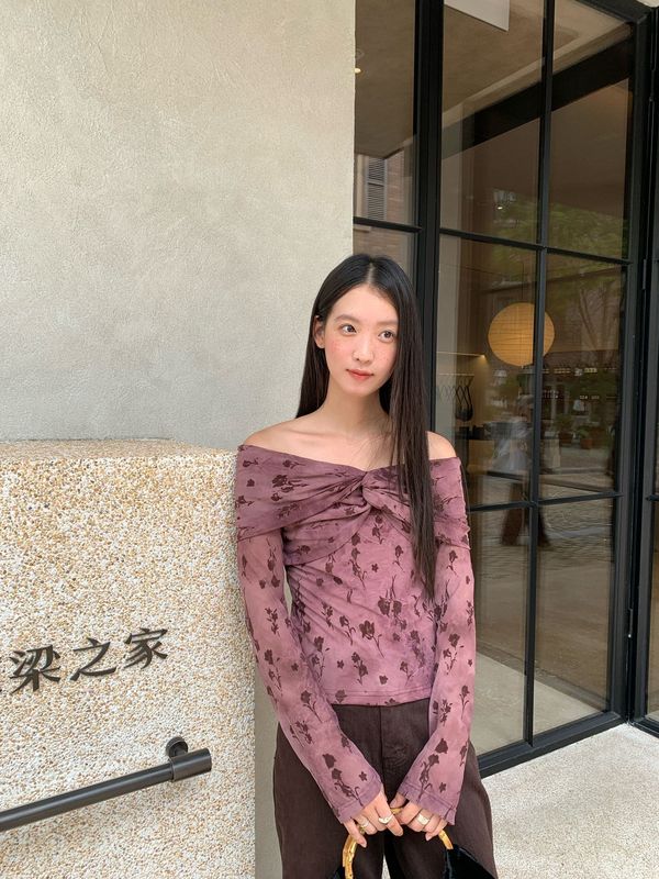 诠释美 NEWOPEN 25秋法式气质复古茶系一字肩碎花修身衬衣女F6071|undefined