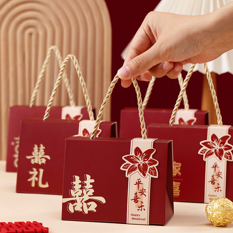 卸売結婚式のキャンディーボックス 2025 新しい中国風の結婚式のキャンディーギフトボックスポータブル結婚式のキャンディーボックスとハイエンドの包装箱|undefined