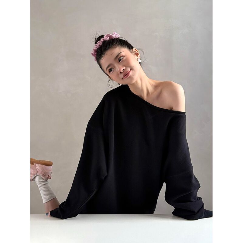 Korean Style Simple Solid Color Off-Shoulder Sweatshirt for Women, Spring and Autumn, Lazy Style, Loose Fit, Slimming, Versatile, Off-Shoulder Trendy Top for Hot Girls