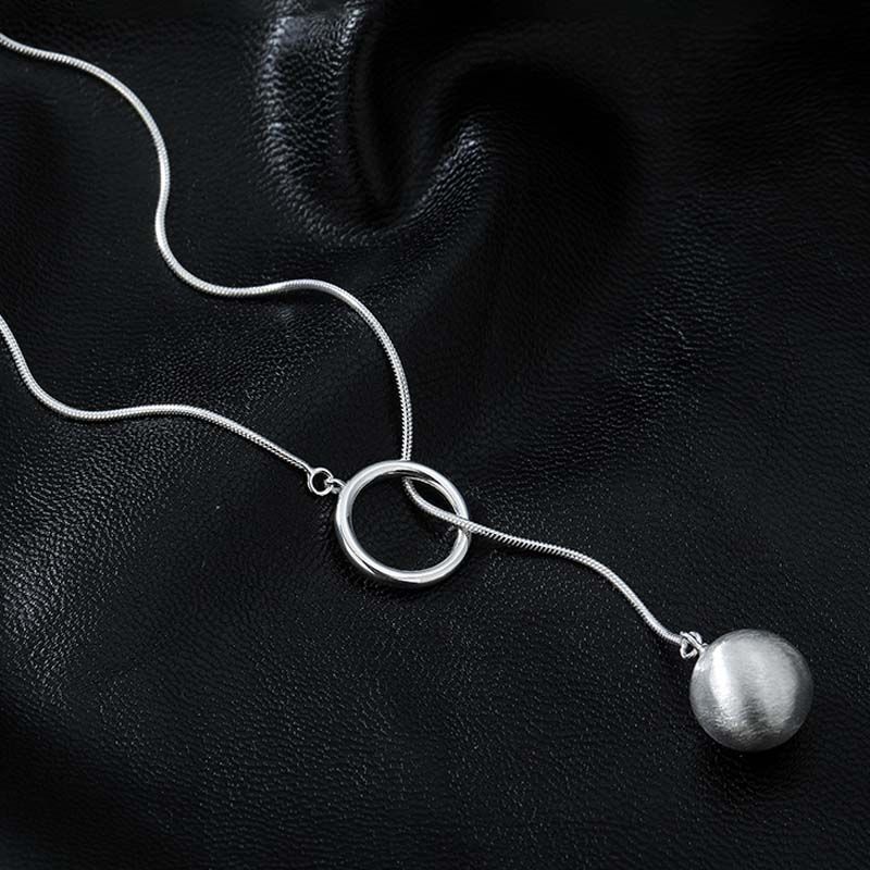 Elegant lång halsband med silverboll för män_voghion.com
