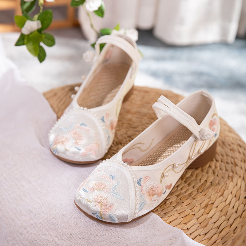 跨境老北京布鞋女民族风圆头宽松粗跟汉元素绣花鞋复古旗袍鞋茶艺