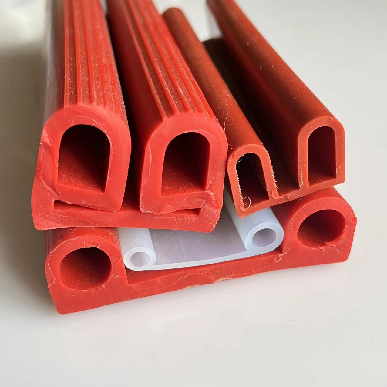 双孔硅胶密封条B型高温硅胶条冷库门密封条