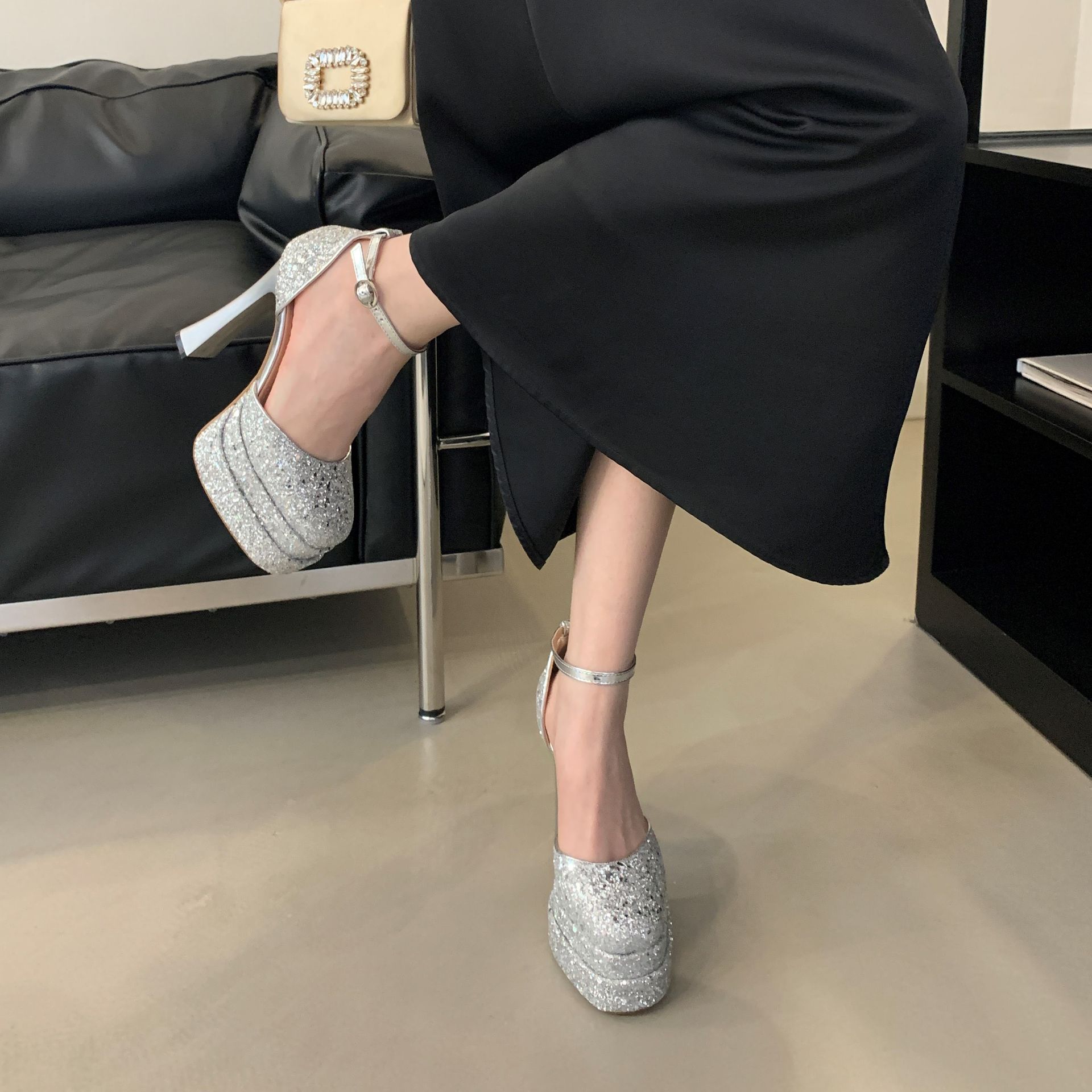 Giày cao gót nữ gót thô đế dày hai lớp chống thấm nước thời trang mới 2024 — Màu đen chi tiết 16