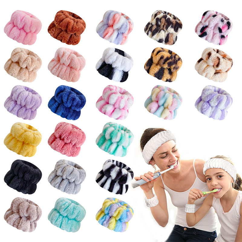 Bracelet for face washing