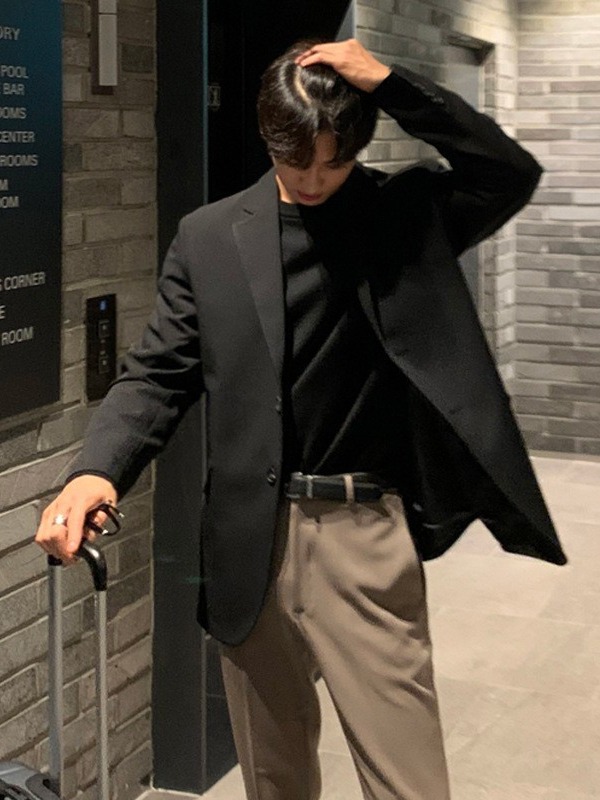 7045555501<2 QFV507045555501<2 Giacca casual da uomo in stile coreano Dongdaemun, abito alla moda, autunno, blazer singolo nero ampio_voghion.com