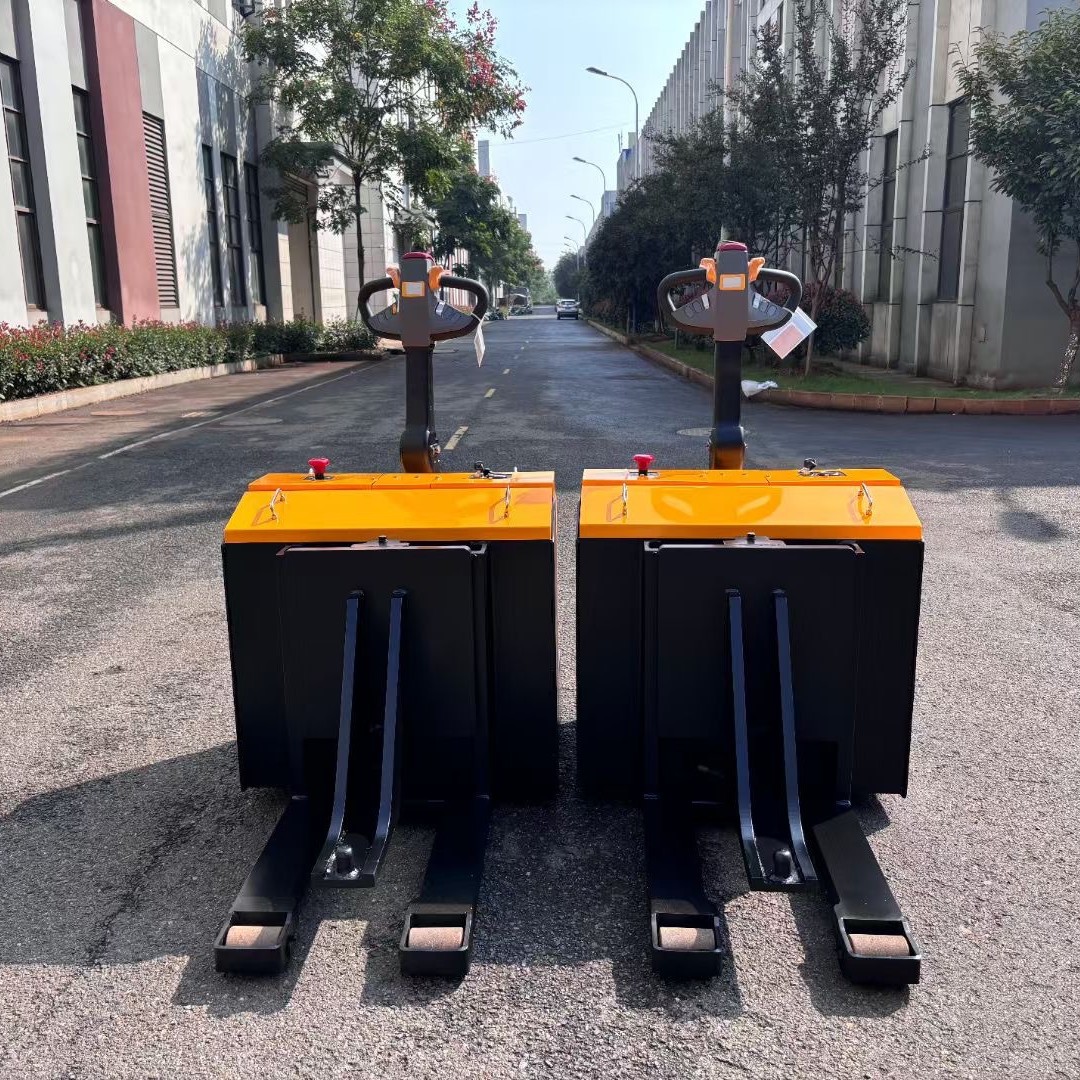 普尔夫承载式电动牵引车可升降拖车头工厂仓库机场拉货电瓶牵引头