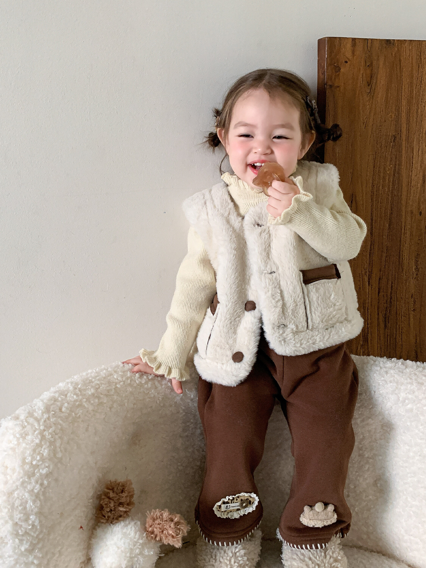 Sugar Pear ropa infantil de niñas chaleco de invierno de piel de gamuz 2025 nuevo estilo extranjero ropa infantil de doble cara ropa de bebé