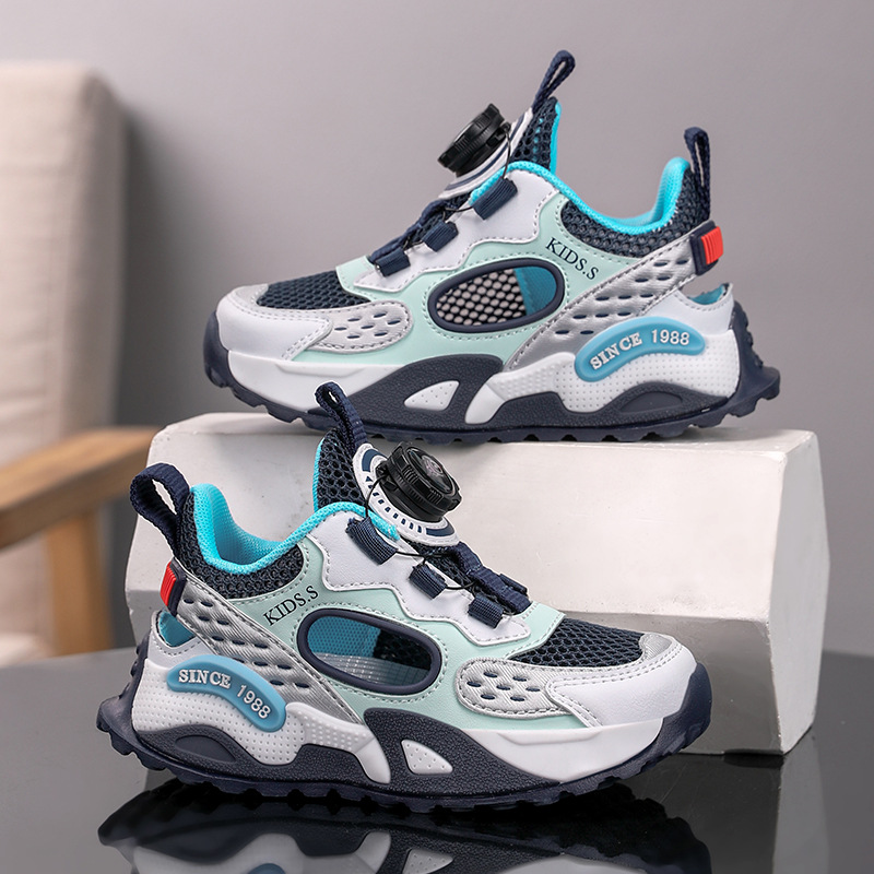 Nuevos zapatos transpirables de gran malla para hombres y mujeres, zapatos para niños con suela suave antideslizante, zapatos de correr casuales de verano para niños