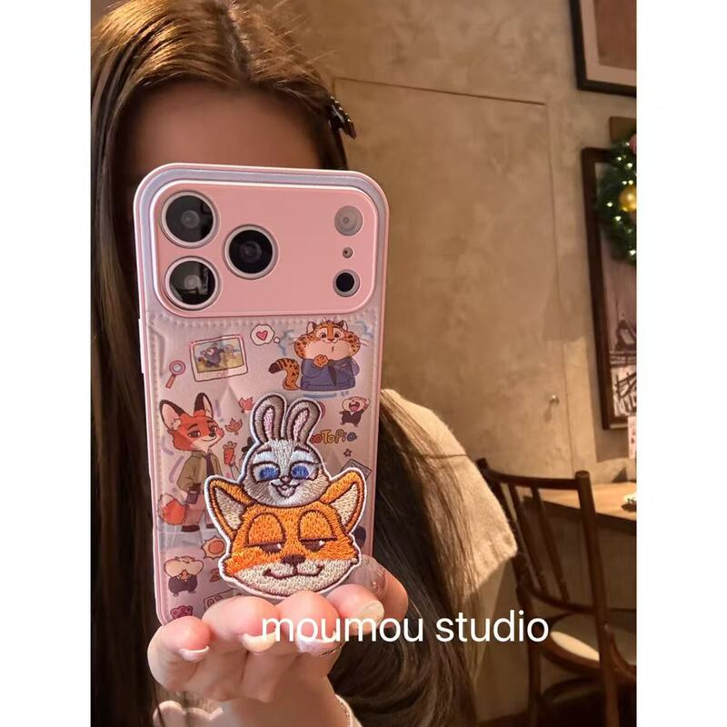 Cute Cartoon Embroider Stand Fox and Rabbit Suitable for Apple 17Promax Mobile Phone Case 16 Protective Cover 15