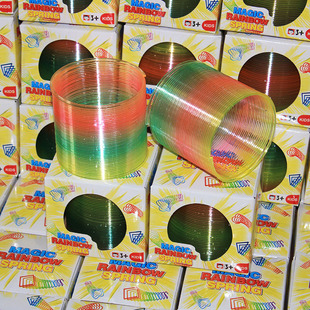 Children's toy magic color red ring boxed small toy spring stacked ring stall gift rainbow ring 2 yuan department store
