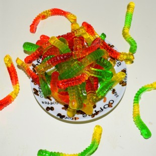 ���b���4d��Ƥ��QQˮ��ζܛ�ǲ�ɫ�ǹ����N��ζˮ���߲�ëë�x