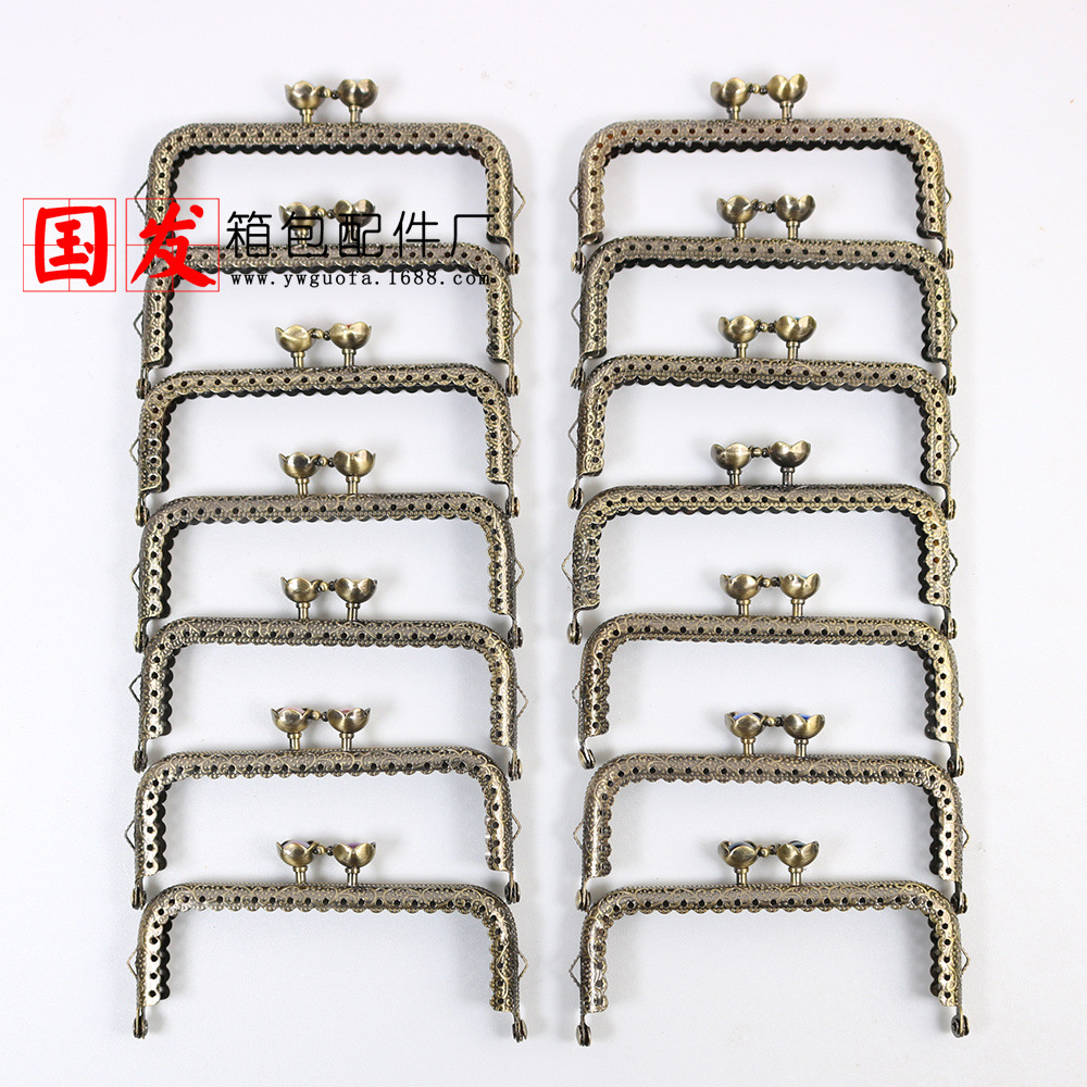 10.5CM cuadrado encaje en relieve cabeza de loto oro 13 colores opcionales fábrica de cabeza de caramelo color caramelo