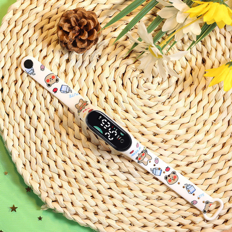 2024 explosión de chatarra oso de café M9 impresión pulsera relojes de pulsera niños estudiantes moda lindo reloj electrónico LED
