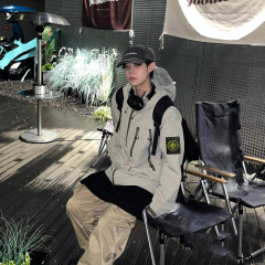 貿易クロスボーダーストーンワークメダル防風防水機能アウトドアジャケットジャケット男性と女性のためのルーズ