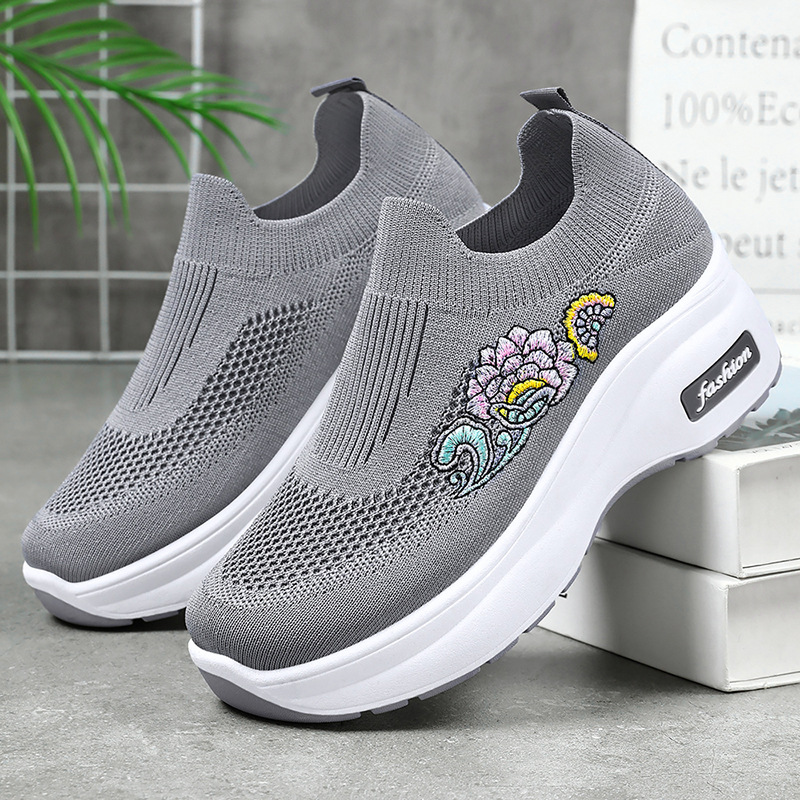 Zapatos mujer verano nuevo estilo zapatos de plataforma ligeros zapatos casuales suela gruesa zapatos de aumento de altura de mujer calcetines voladores transpirables