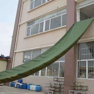 Разгрузочная горка разгрузка декорирования здания вывоз мусора цилиндр горка электротехнической компании холст горка