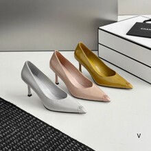 �W��վŮЬ26�����r���ǹ�ɫ�����F�^ܛţ��Ƥ���^�\�ڼ��и���Ь