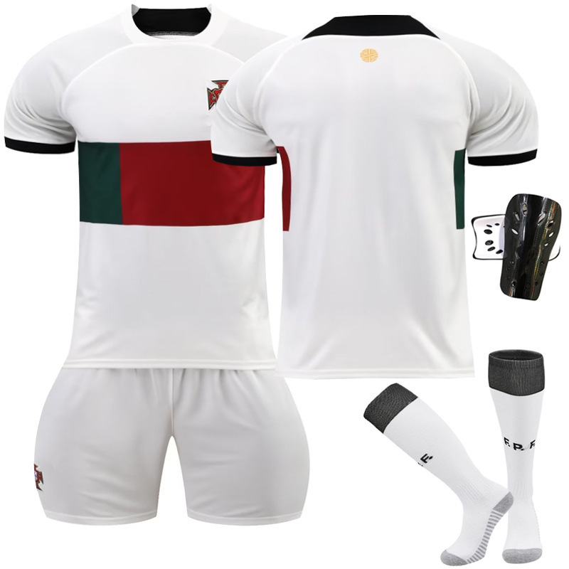Venta al por mayor 2022 Copa del mundo equipo nacional Portugal lejos blanco N ° 7 C Luo fútbol uniforme traje de manga corta traje de entrenamiento