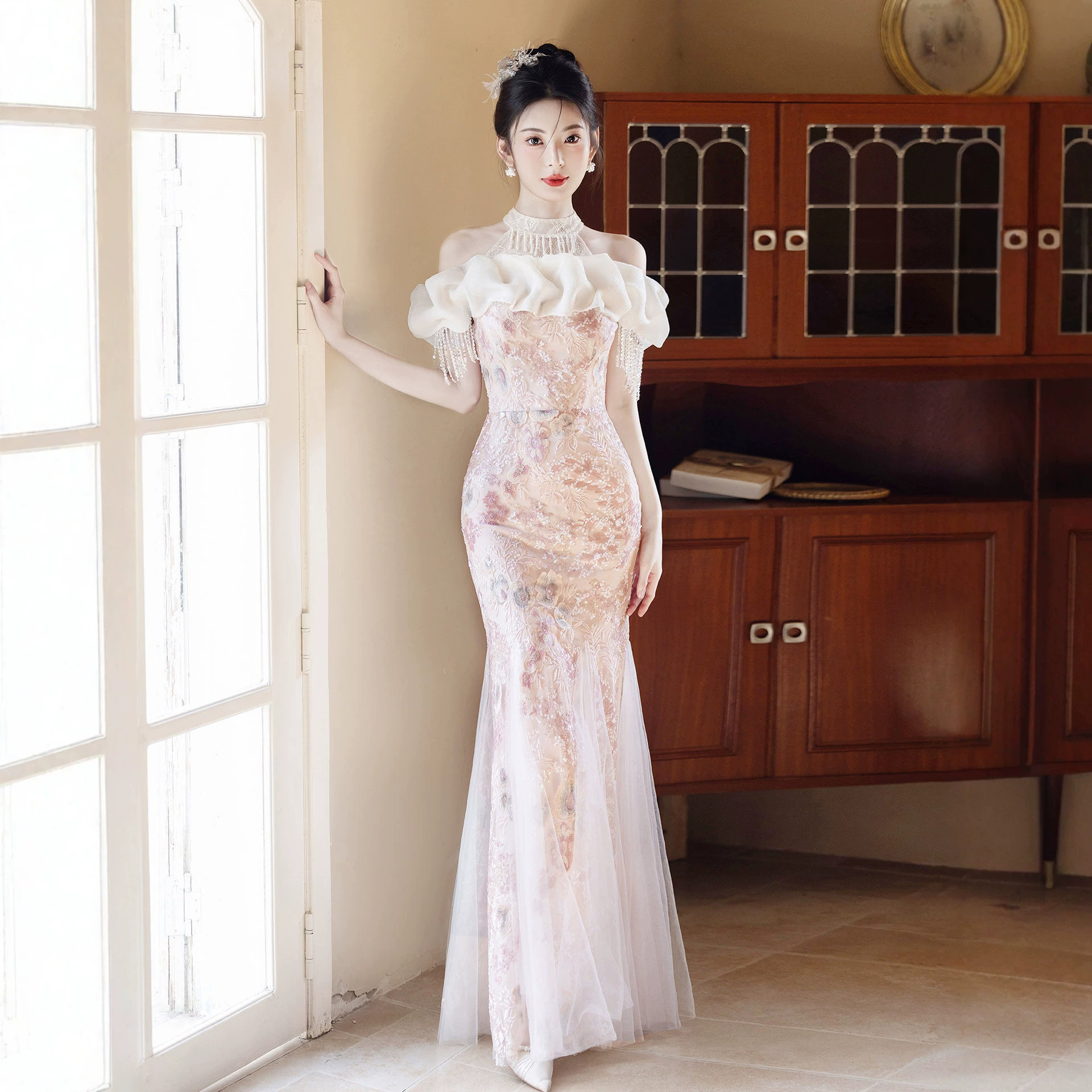 Pink Mermaid Style Bridal Gown Halter Neck off Shoulder Evening Dress Understated Luxury Niche Adult Emcee Morning Robe Toasting Dress_ecoleips.com