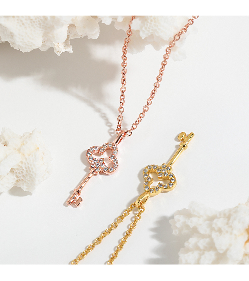 Colored gold clover zircon hollow short collarbone chain irregular INS minimalist artistic style lucky key necklace_voghion.com