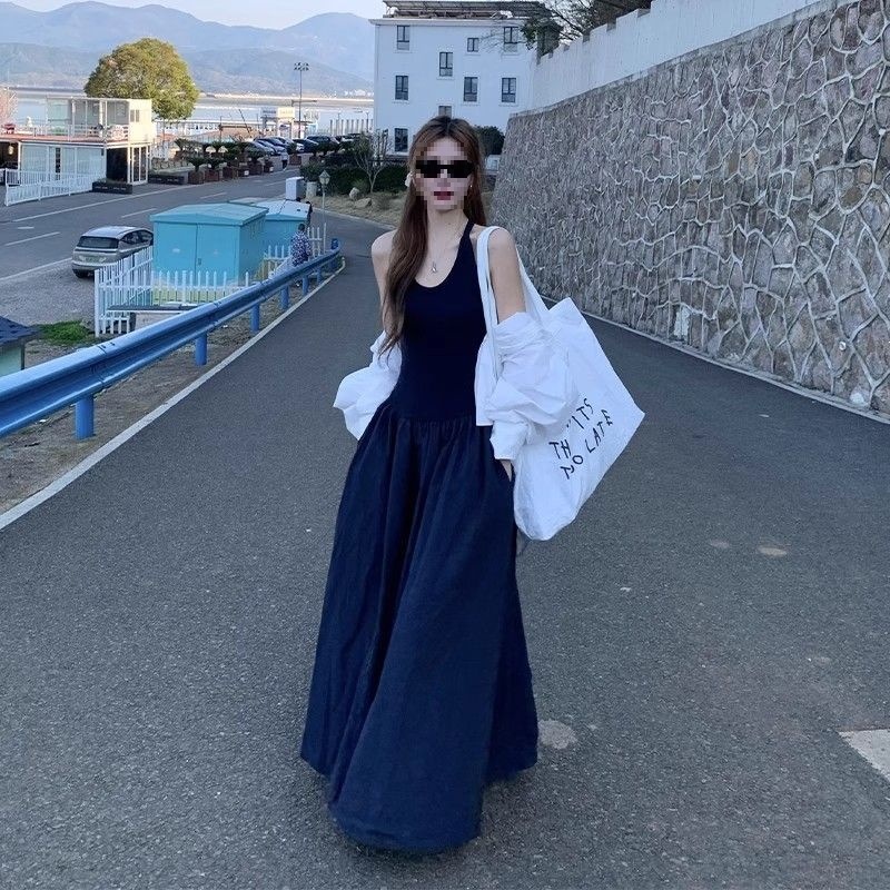 夏季新款背心连衣裙法式赫本气质修身收腰无袖吊带大摆清冷感长裙