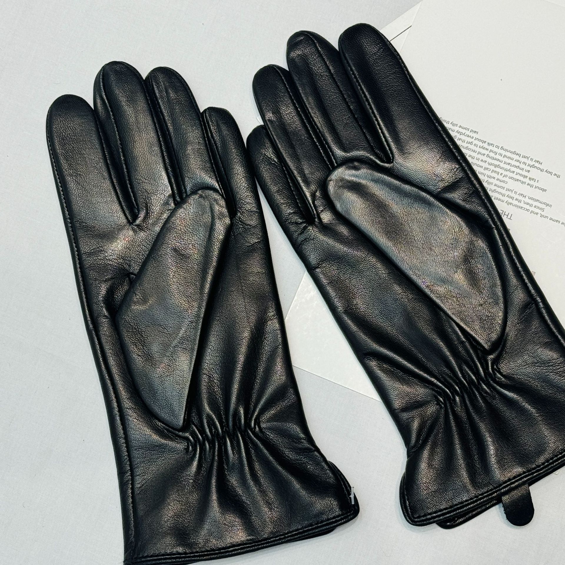 Guantes de piel de cordero delgados de moda, guantes de cuero para montar guantes de dedo a prueba de viento.
