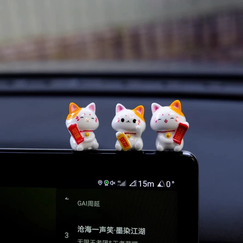 Микро-ландшафтные настольные украшения, автомобильные милые благословляющие кошки, поделки из смолы, декоративные украшения для центральной консоли автомобиля