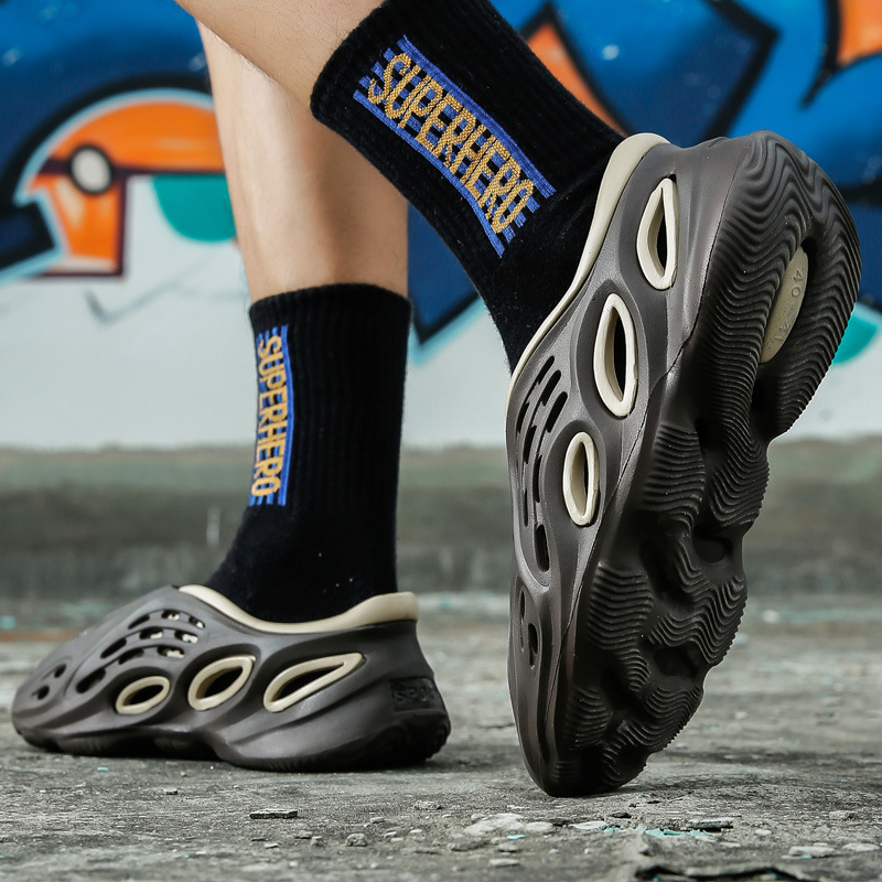 국경 간 플러스 사이즈 코코넛 홀 신발 남성 신발 두꺼운 유일한 미끄럼 방지 정원 신발 연인 여성을위한 경량 통기성 미끄럼 방지 비치 신발