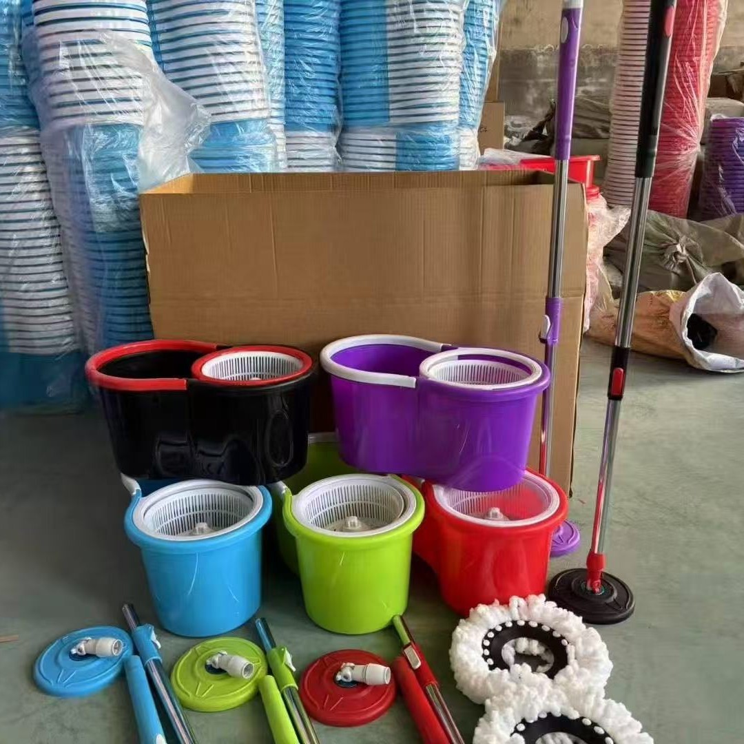 Fregona giratoria de doble accionamiento, varilla de acero inoxidable, fregona de agua autoretorcida de presión manual, fregona de lavado a mano, fregona de cubo de ocho caracteres negros