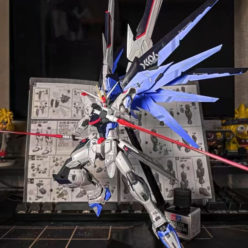 ガンダムHG運命強襲フリーユニコーン赤異端組み立てモデル玩具フィギュア少年の飾り物がいい|undefined