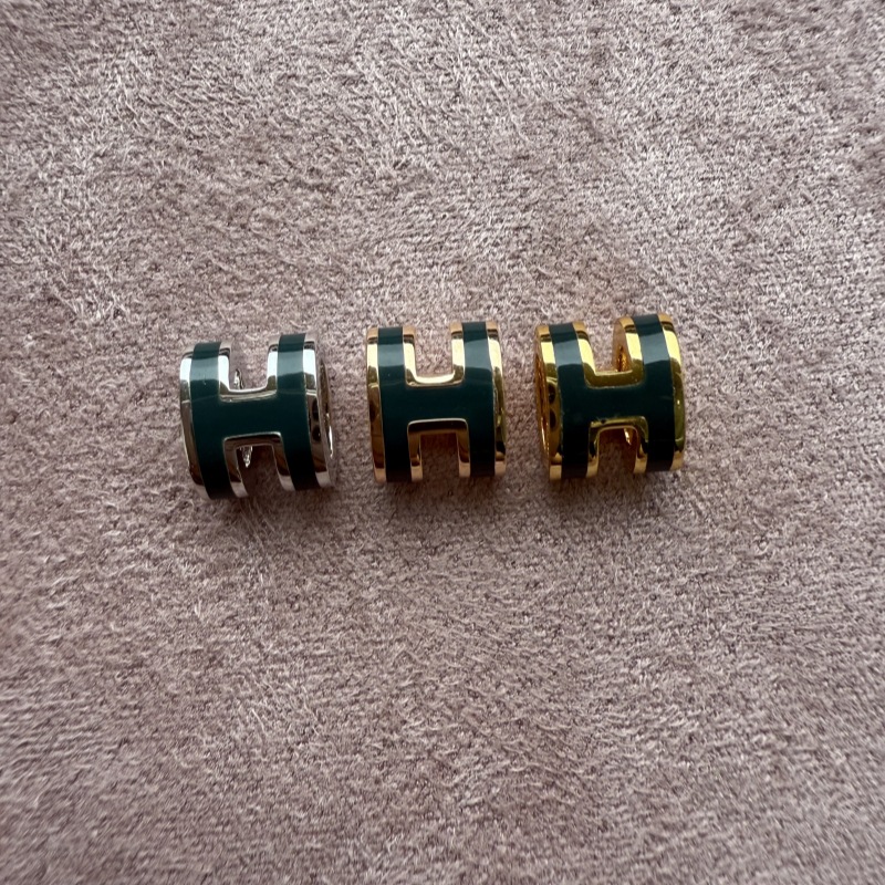 Gold to dark green