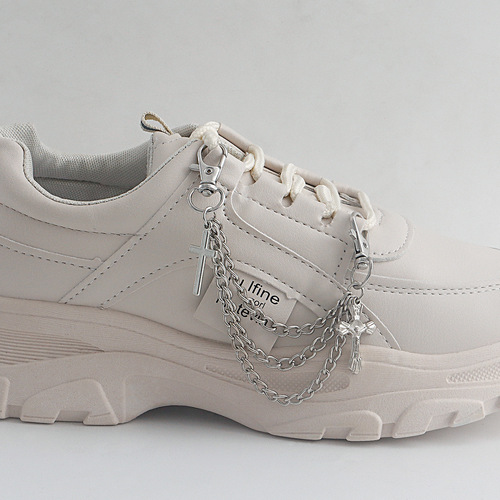 Elegant Women's Shoe Clasp Chain, Hip-Hop Metal Shoe Chain with Metal Tassels, Cross Shoe Accessory