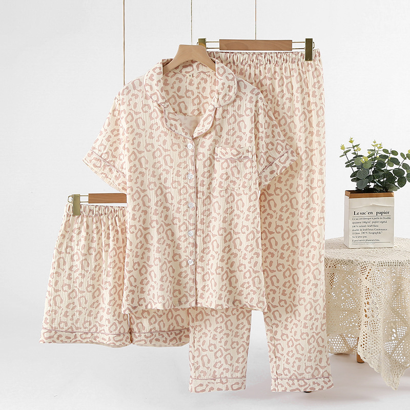 Pajamas Women's Summer Double-layer Crepe Pure Cotton Yarn European and American Style Home Wear Thin Short-sleeved Shorts Trousers Home Wear Pajamas Women's Summer Double-layer Crepe Pure Cotton Yarn European and American Style Home Wear Thin Short-sleeved Shorts Trousers Home Wear