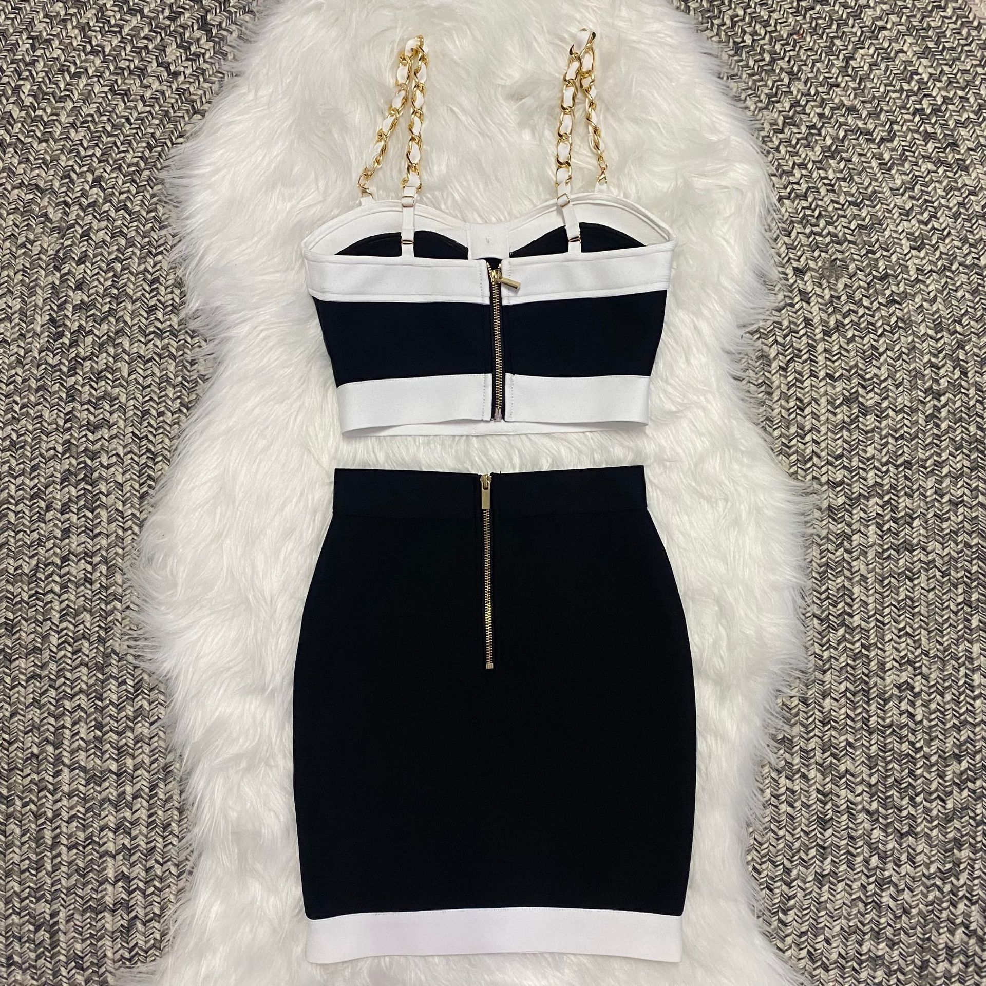 52F8585A47E651A8365278C005B0A4