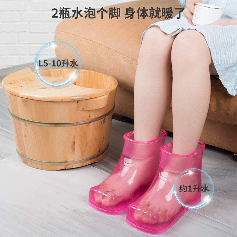 足風呂の靴は足を浸します。女性は足を浸します。家庭用プラスチックは足を浸します。|undefined