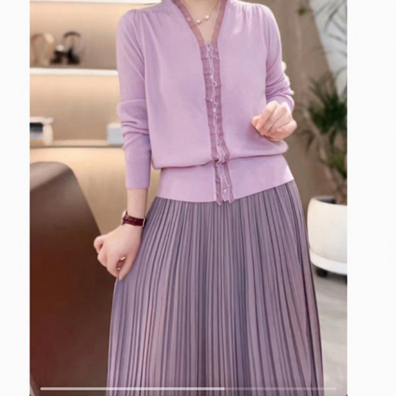 早秋女新款2024套装气质小香风时尚V领针织开衫高腰显瘦a字百褶裙|undefined