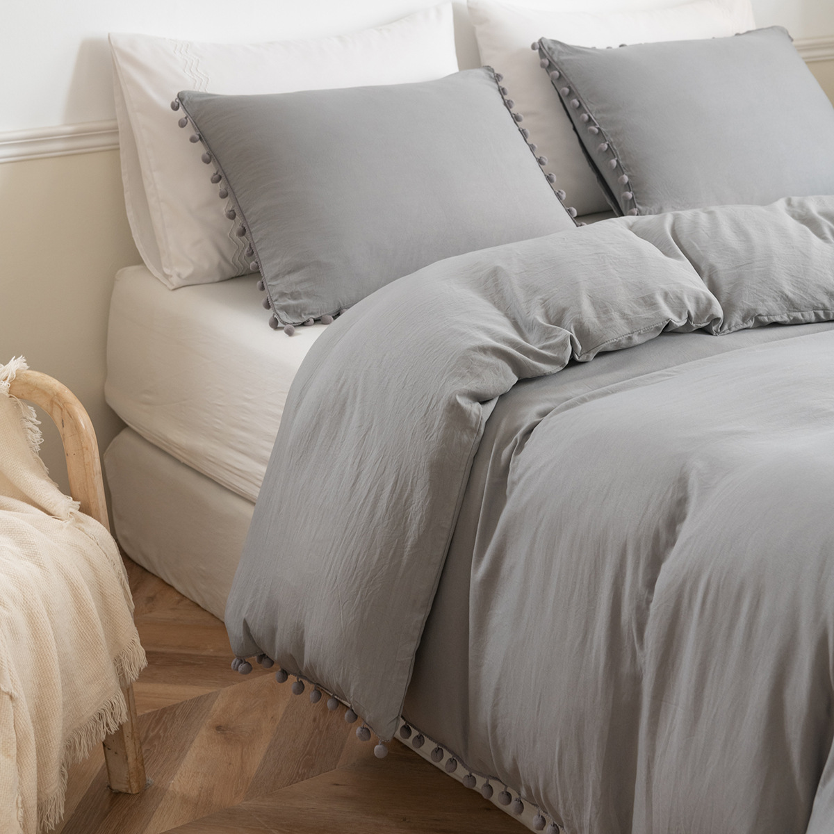 Bedding and home textile three piece set, solid color washed cotton hanging ball style duvet cover set_voghion.com