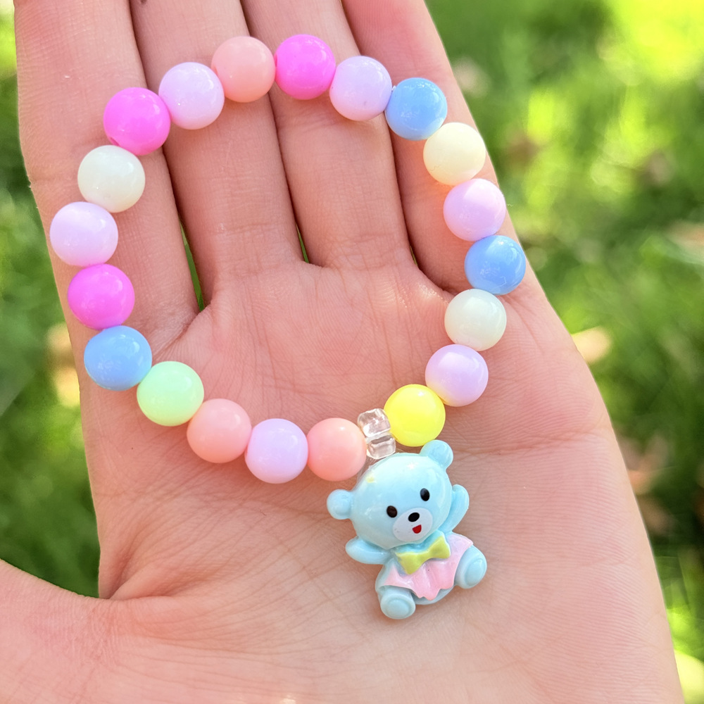 Pulseras infantiles coloridas con cuentas y varios colgantes de dibujos animados, accesorios de alta calidad y exquisitos para niñas, regalos de cumpleaños, productos al por mayor.