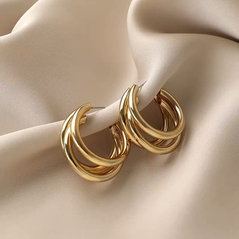 1 Pair Fashion Solid Color Plating Metal Ear Studs display picture 1