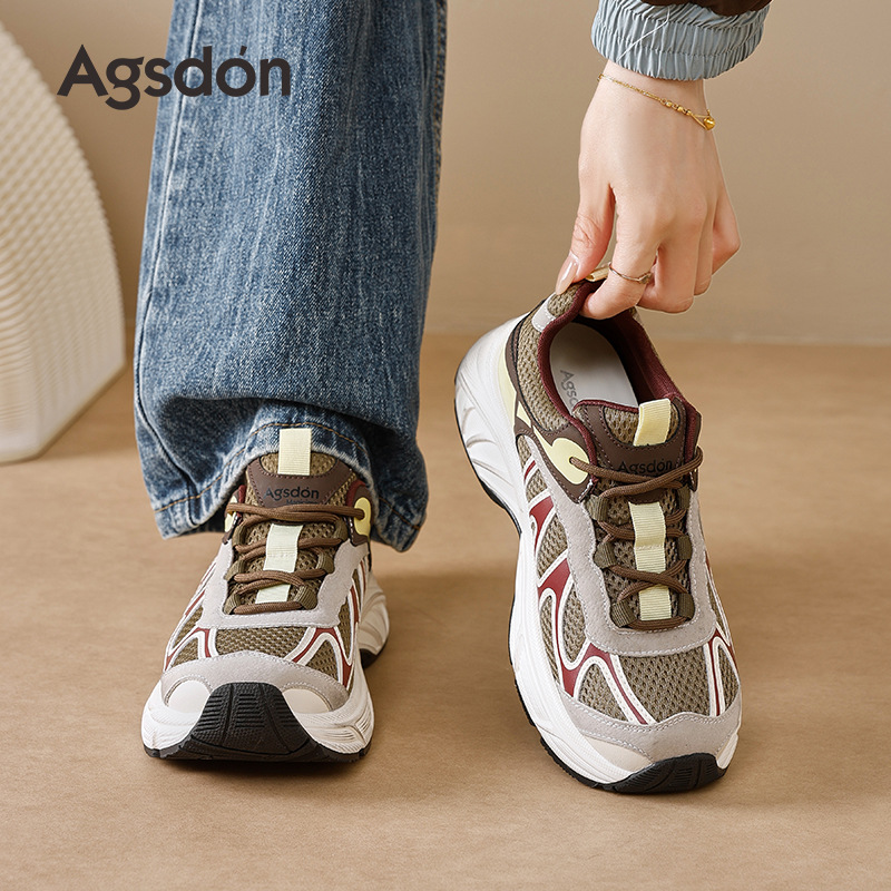 Zapatos retro retro padre y mujer 2025 nuevo otoño suave zapatos deportivos casuales ligeros pequeños