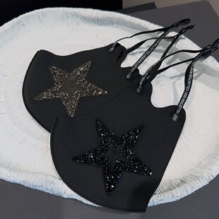 40126���Ǻ�ɫ����