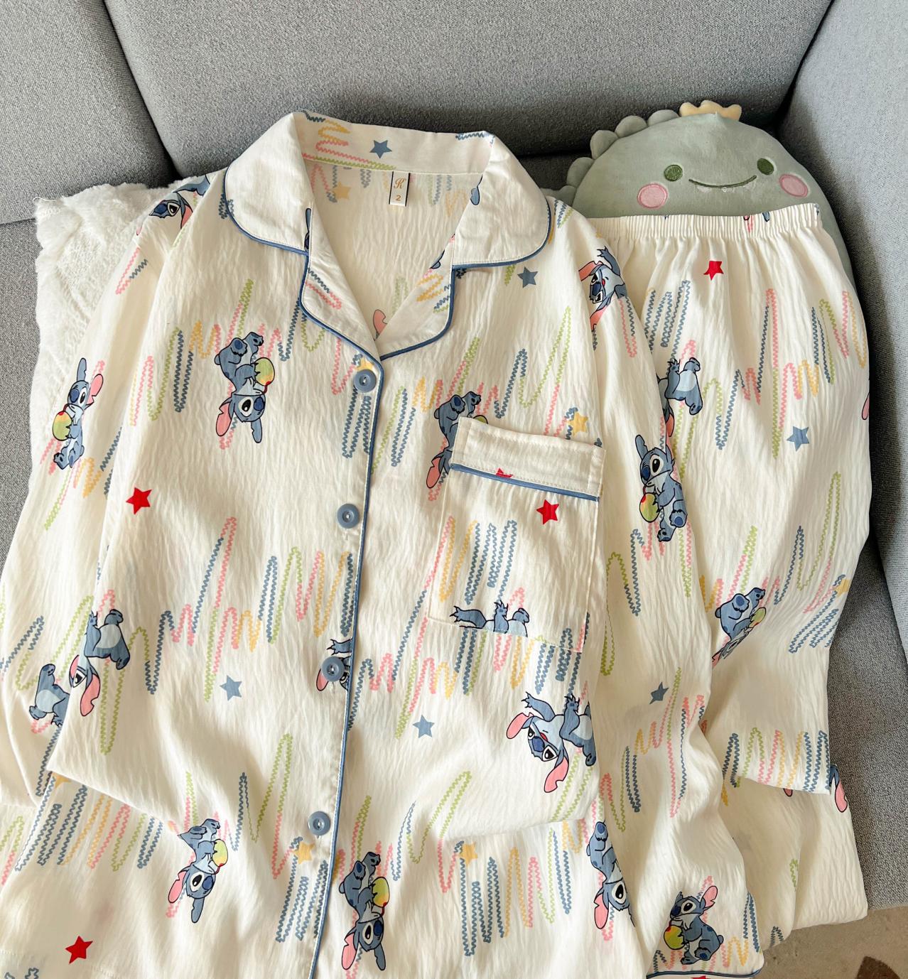 Pijamas al por mayor transfronterizos de primavera y otoño nubes de algodón ropa doméstica pantalones de manga larga dibujos animados autocriticia oso nuevo conjunto