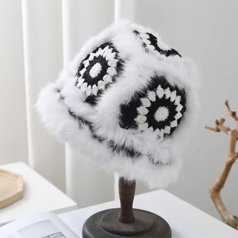 검은색 흰색 모피 사자 모자