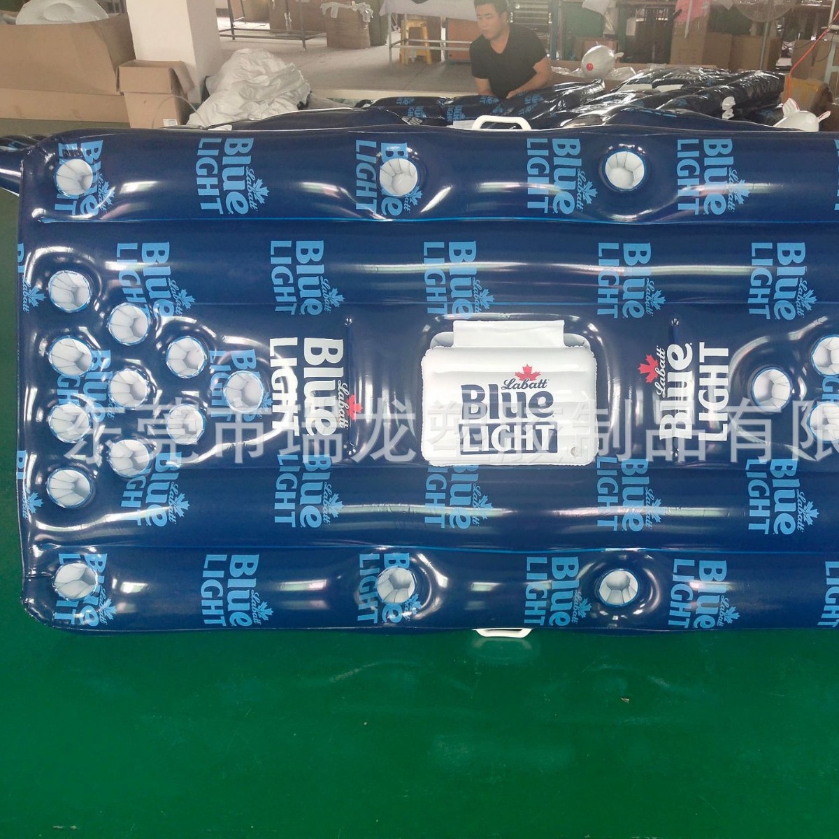 Inflatable Beer Table 28 Cup Holes Floating Row Water 22 Holes 24 Holes 20 Holes Table Tennis Game Table Entertainment Ice Trough in stock