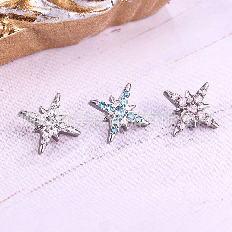 Labret stud lip piercing jewelry styling detail