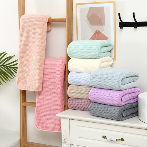 Pineapple check bath towel set soft coral velvet square towel absorbs water and is not easy to shed hair men and women face washcloth wholesale