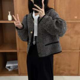 小众法式复古小香风外套女秋装2026新款条纹短款夹克开衫上衣其它